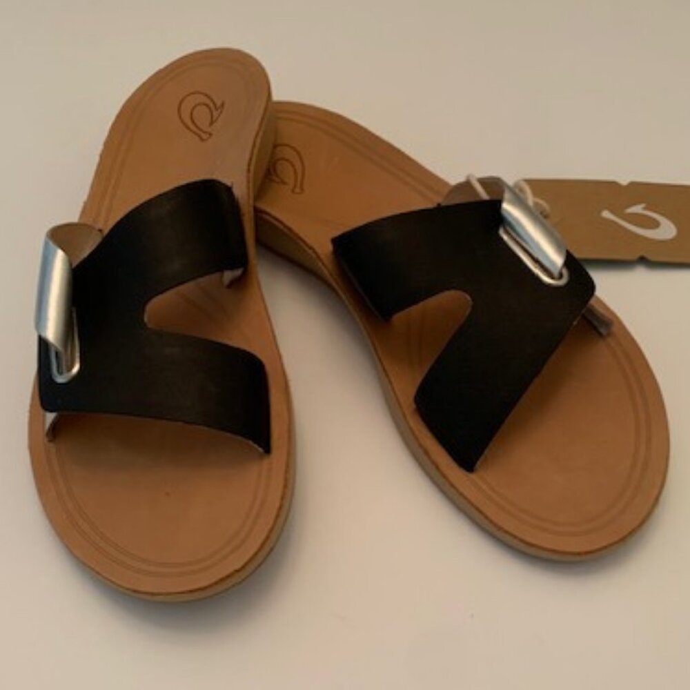 OluKai Black and Silver Sandals  Size 8
